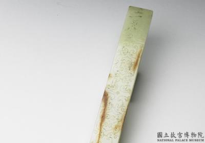 图片[2]-Jade ruler-weight in imitation of a scabbard slide, late Ming to early Qing dynasty (1522-1735)-China Archive